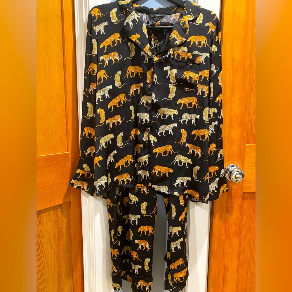 Banana republic satin lounge pajamas/separates